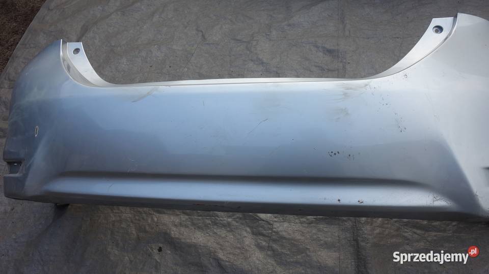 TOYOTA COROLLA E18 13 ZDERZAK TYŁ TYLNY