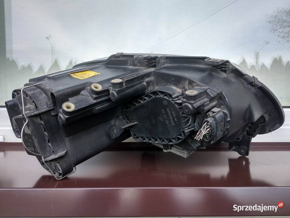 VW Touran 1T0 lampy przednie reflektory przód osobowe Sieradz