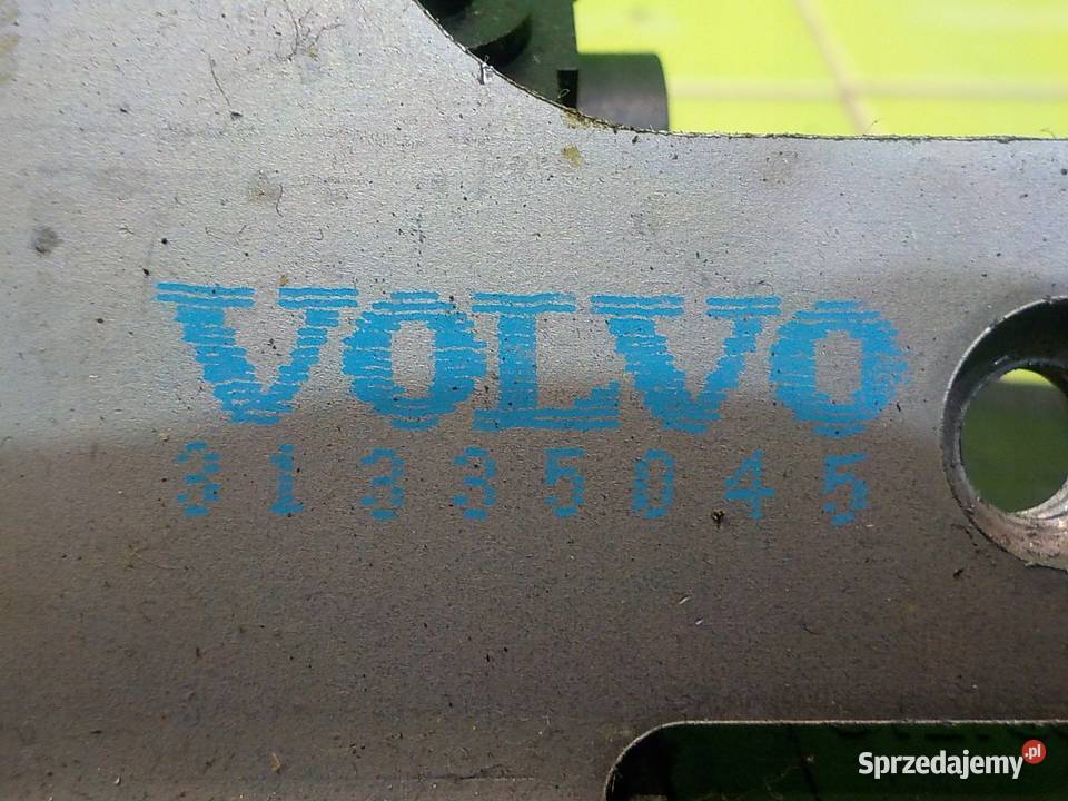 VOLVO V60 I 24 D3 11r KOMBI zamek klapy tyl Motoryzacja