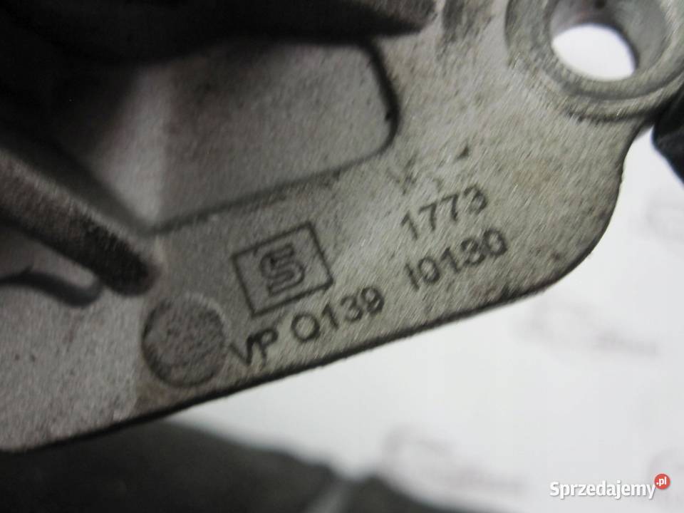 Opel Insignia 18 16V 15r pompa wody