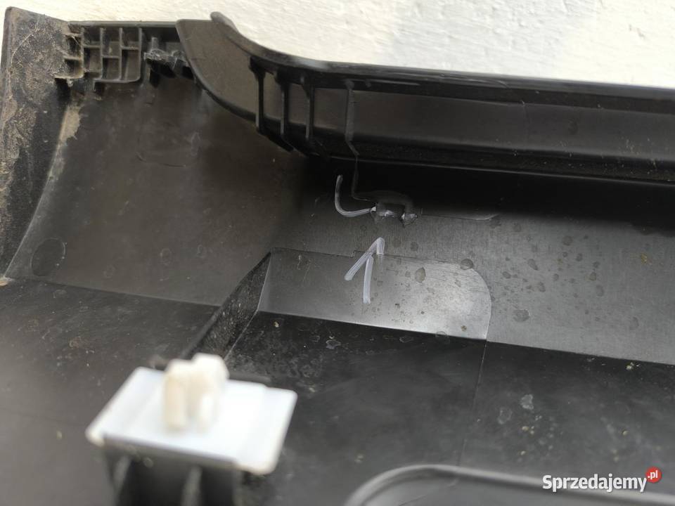 LISTWA PROGOWA PRAWA HYUNDAI BAYON 87751Q0400 osobowe wielkopolskie