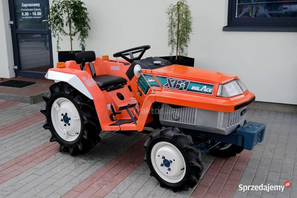 Kubota XB1D 4 x 4 12 Tajęcina