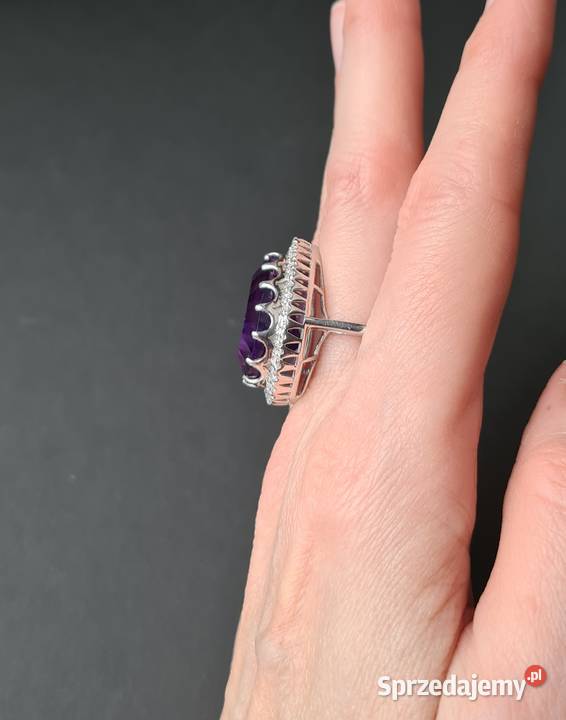 Srebrny pierścionek z ametystem i moissanitami mazowieckie Otwock