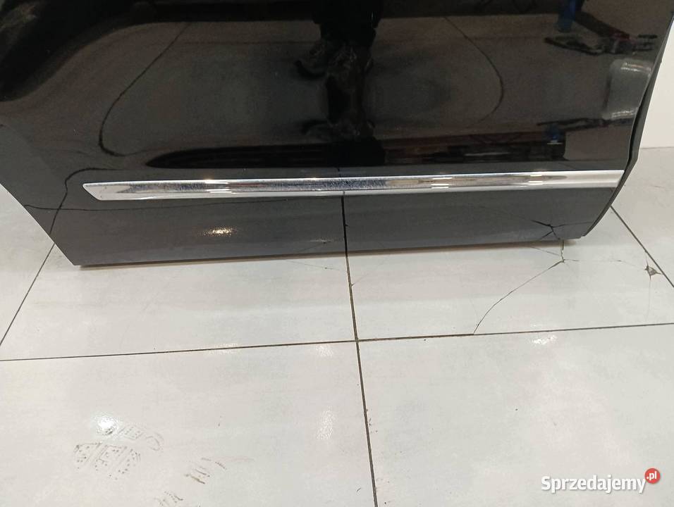 DRZWI PRAWE TYŁ CZARNE LONG Lincoln Navigator IV