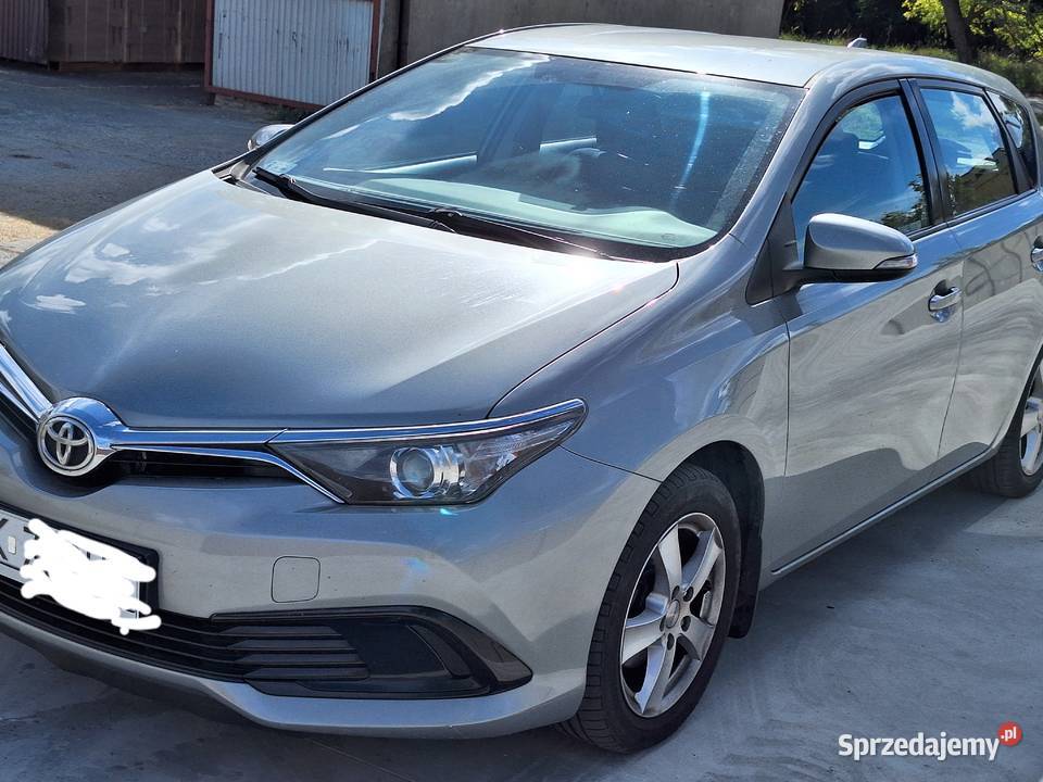 Toyota Auris kupiony w polskim salonie Zawiercie sprzedam