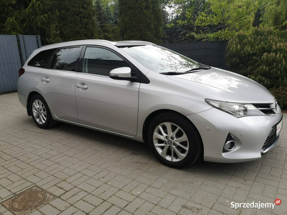 Toyota Auris 20 D4D 124 Klimatron Parktr Kmera dolnośląskie Strzegom