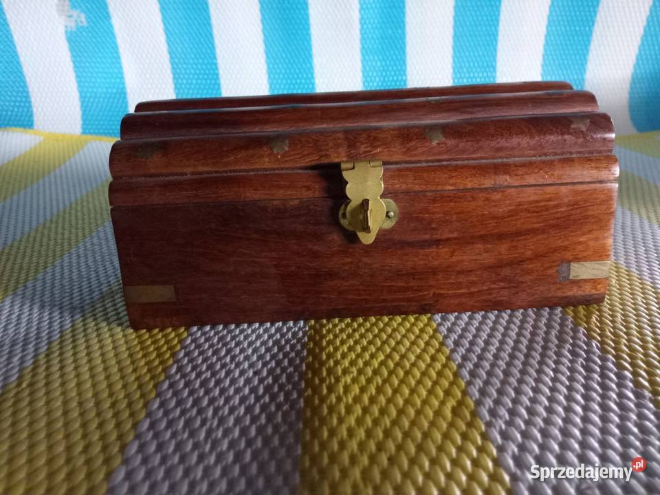 Szkatułkę sprzedam Borówno