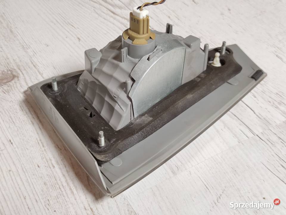 Lampa Tył lewa biała przeciwmgłowe JDM Subaru lewe Skoczów