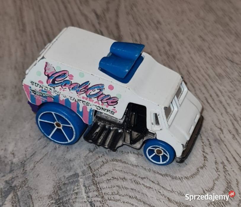 Autko samochód resorak Hot Wheels Cool One 2015 3 lata+ Samochody i pojazdy