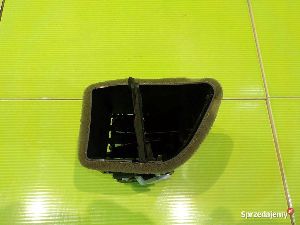 ACCORD VIII kratka nawiewu srodkowa prawa przod Suków