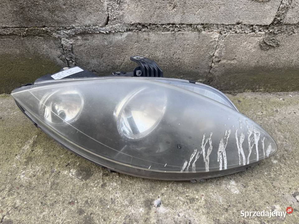 Lampa przód lewa Seat Leon II