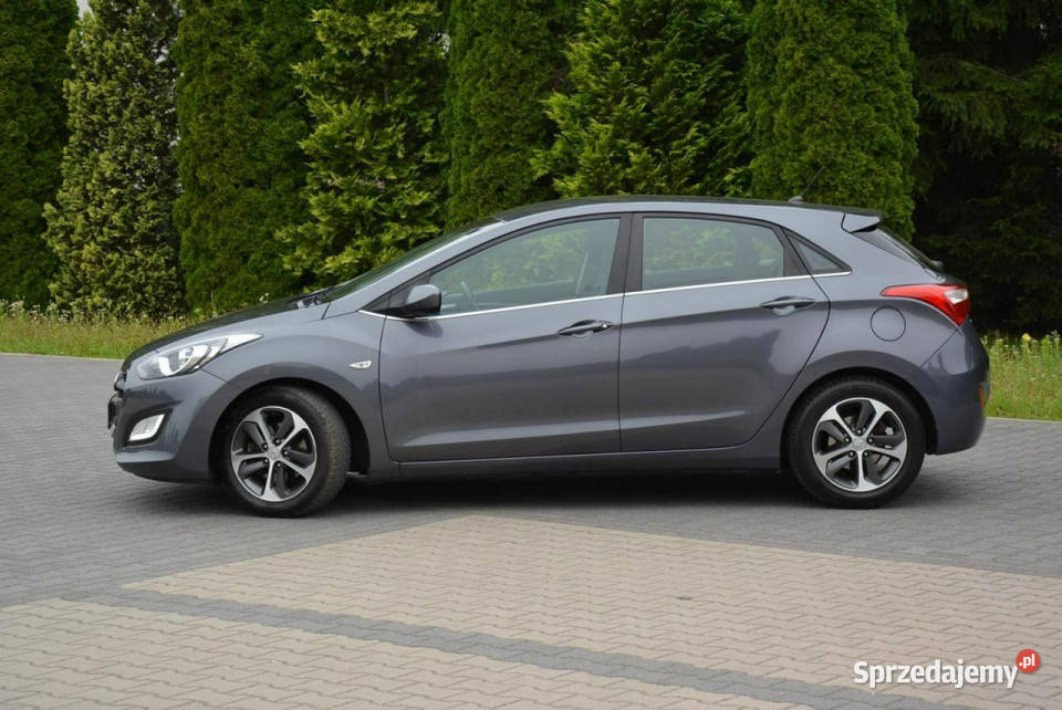 Hyundai i30 Lift 102 przebieg Duża Navi Kamera elektrochrom. lusterko wst. Ostrów Mazowiecka