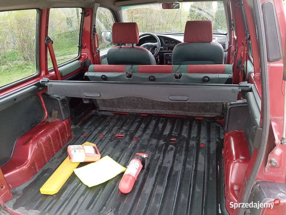 Citroen Berlingo 19D 5osób hak Wałbrzych