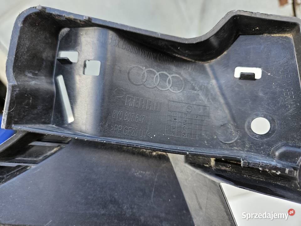 AUDI A3 S3 8Y0 SLINE KRATKA ŚRODKOWA ZDERZAKA osobowe Karoseria Międzychód sprzedam