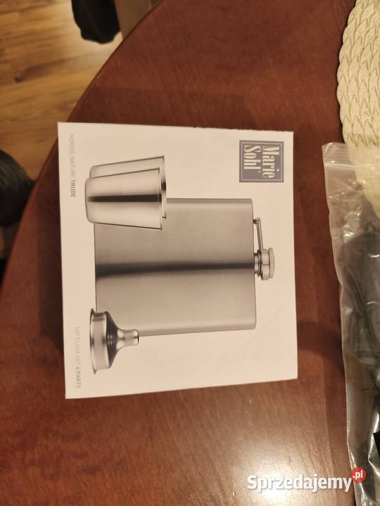 Zestaw piersiówki Konin