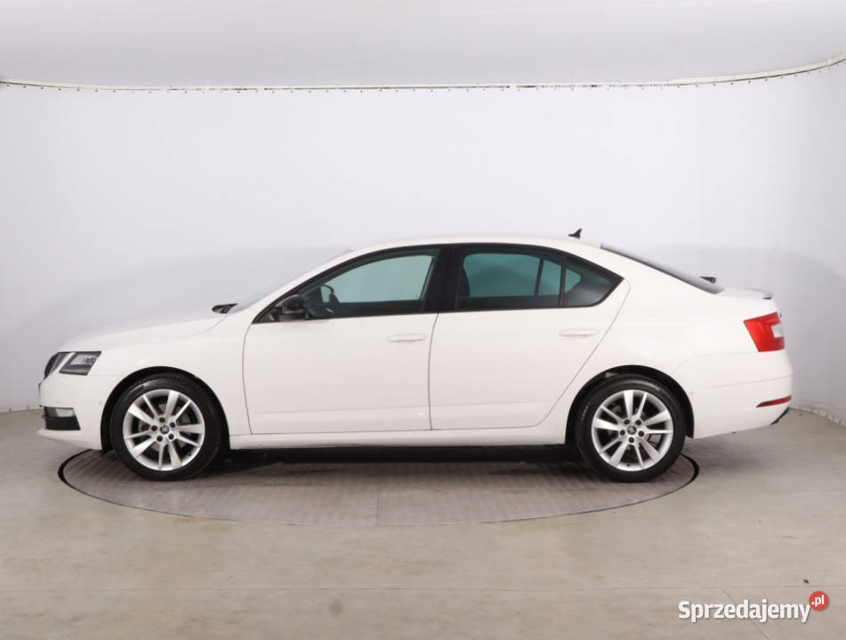 Skoda Octavia 15 TSI Piaseczno