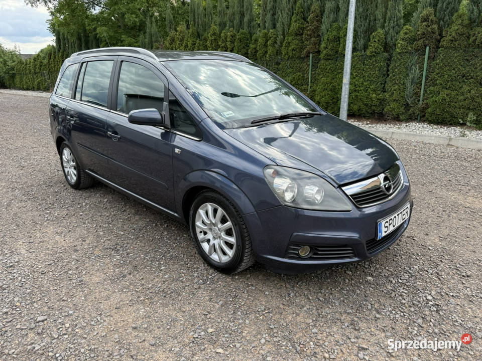 Opel Zafira 1 Właściciel 7Osób 19 CDTI 120 B szary Opoczno