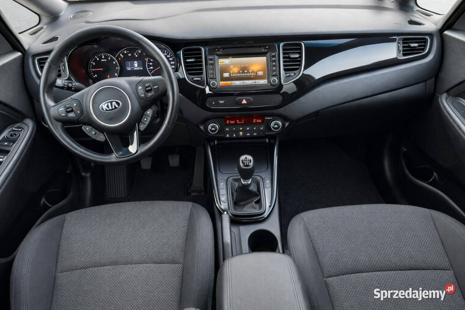 Kia Carens IV 2013 nieuszkodzony Sadlno
