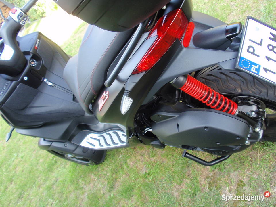 Piękne PIAGGIO MP3 300 HPE SPORT Rok produkcji 2022 Motocykle, skutery, quady Leszno