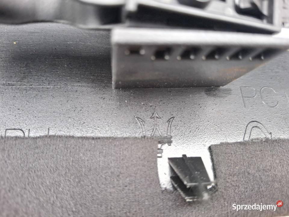 MASERATI GRANTURISMO II M189 SŁUPEK POSZYCIE Bieleń