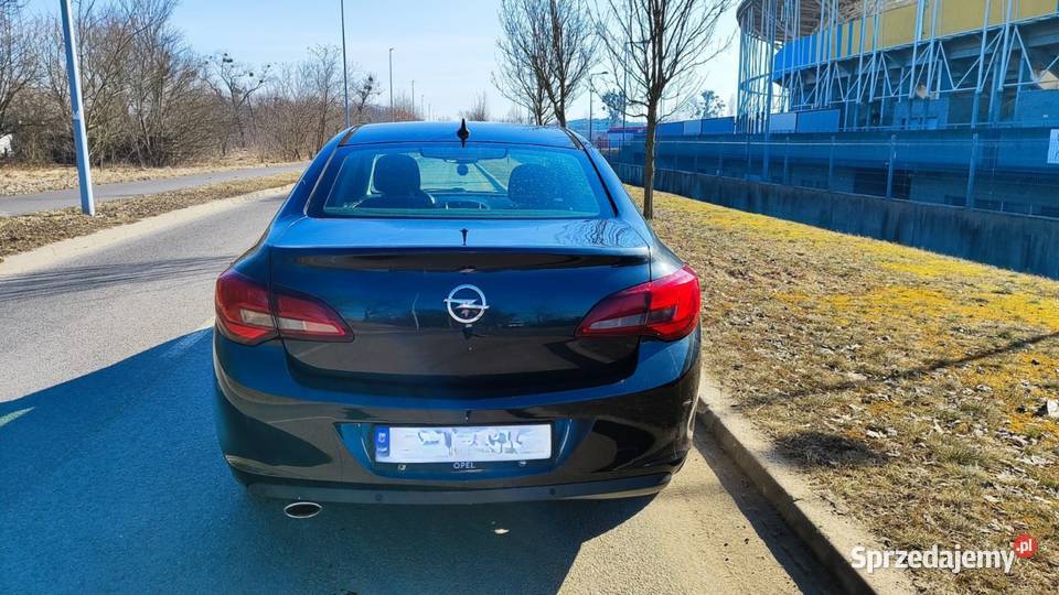 Opel Astra J 14 Turbo LPG 2014 293000km Toruń