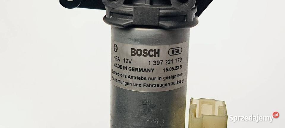 SIŁOWNIK KLAPY AUDI A4 B9 QUATTRO 8W9827852E osobowe Lipno