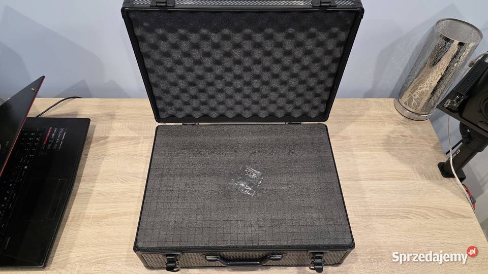 Walizka czarna aluminiowa narzędziowa na kluczyk Łódź