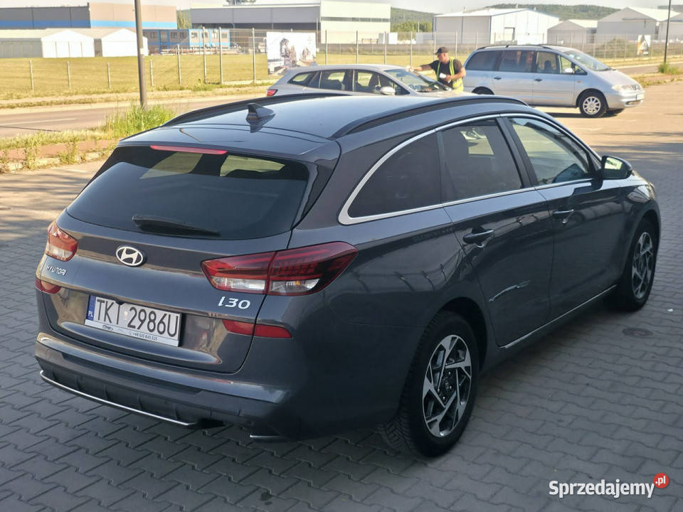 Hyundai i30 15 Benzyna Serwisowany Gwarancja świętokrzyskie Piekoszów