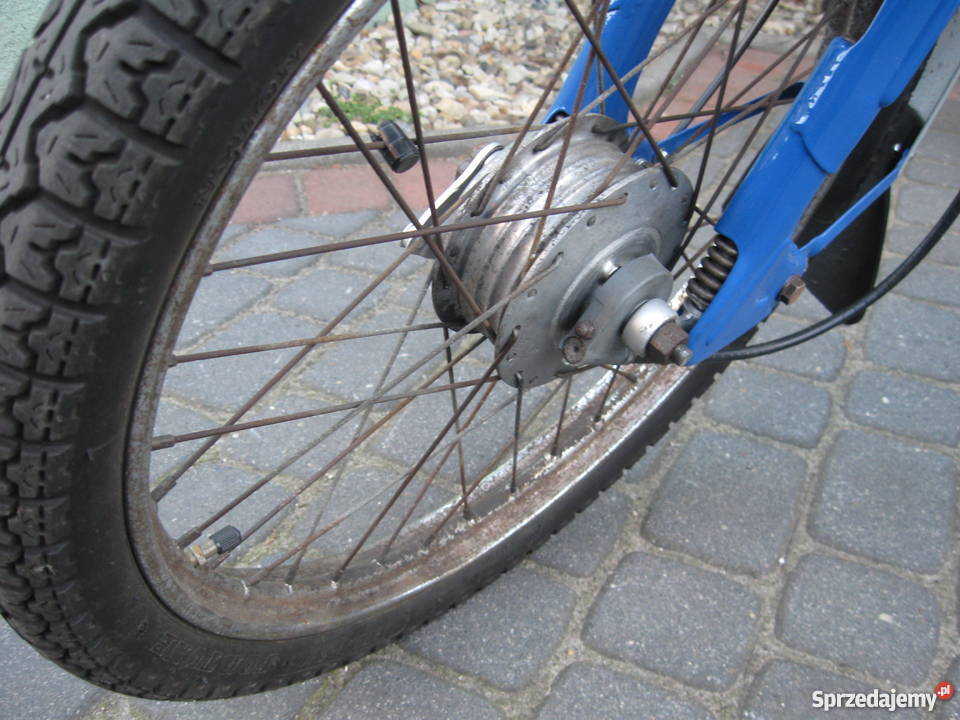 KOMAR SZTYWNIAK 232 Osiek sprzedam