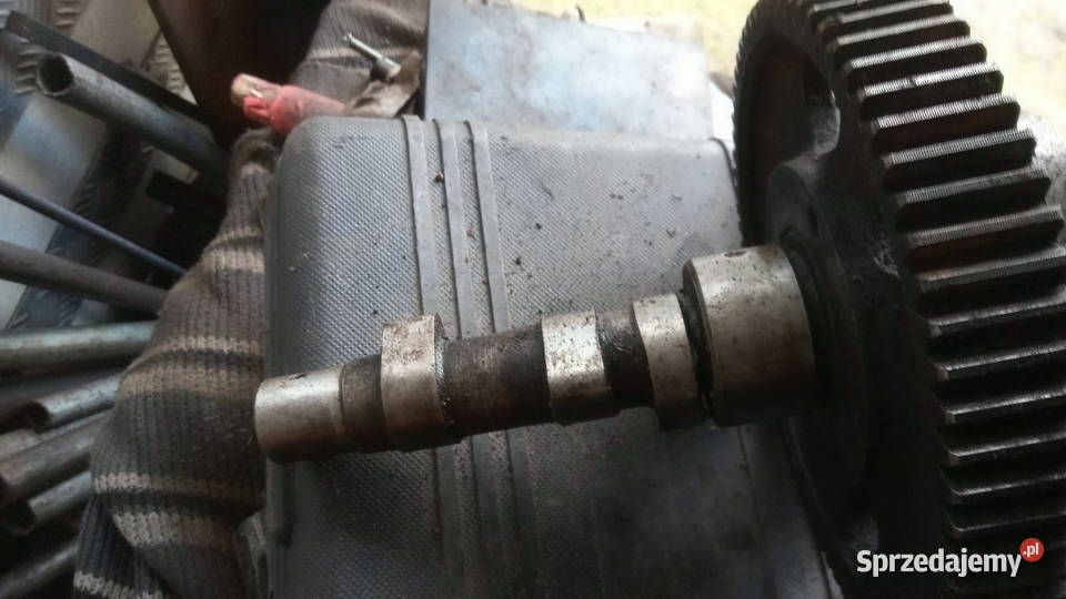 Wał rozrząd wałek Andoria S301S7 Kieleńska Huta