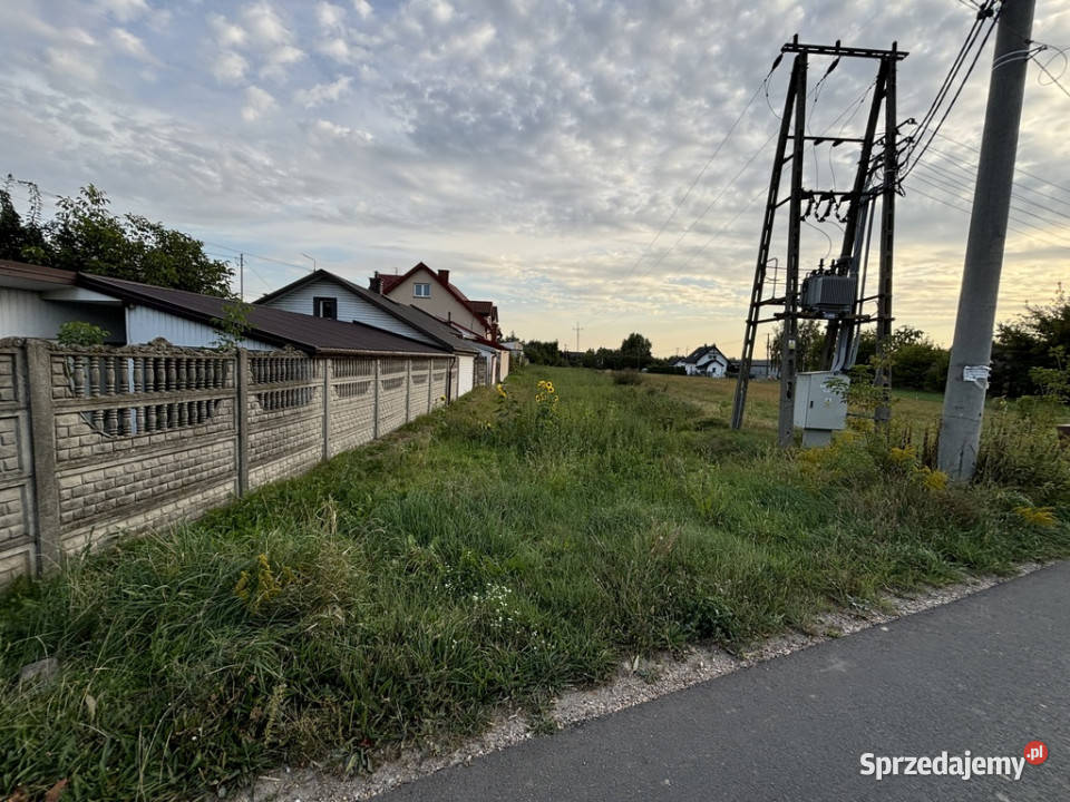 Działka budowlanousługowa 1863 m2 w Święcicach Święcice