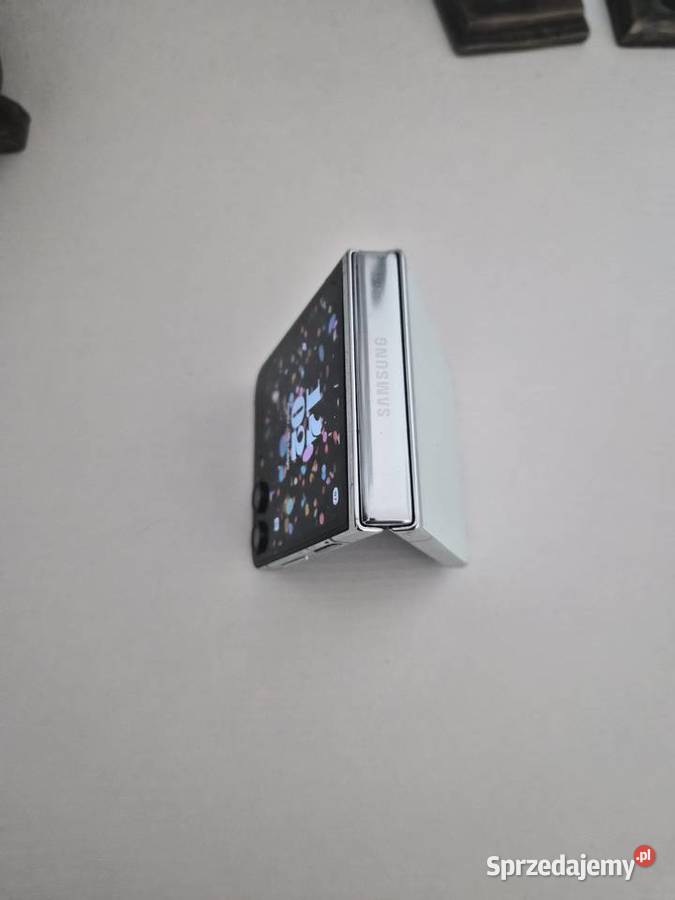 Smartfon Samsung Z Flip 5 8GB512GB Gdańsk