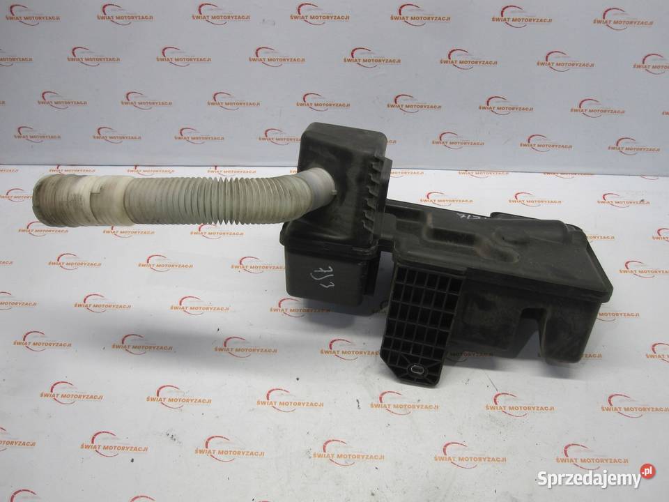 VOLKSWAGEN TIGUAN 5N 08r zbiorniczek osobowe Kielce sprzedam