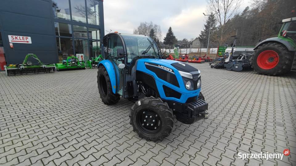 Ciągnik pod tunele do malin LANDINI REX370F z mazowieckie Czerwińsk nad Wisłą