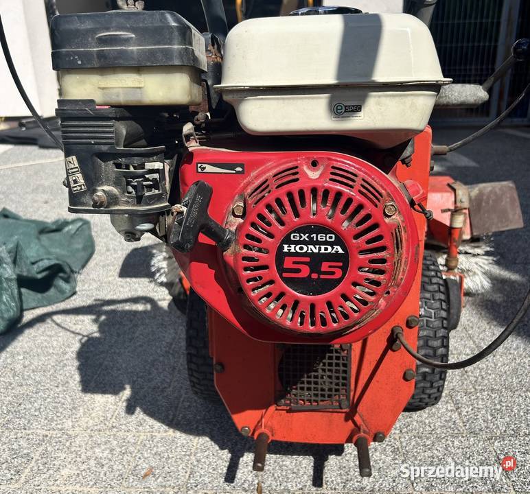 Zamiatarka spalinowa Hako Warszawa