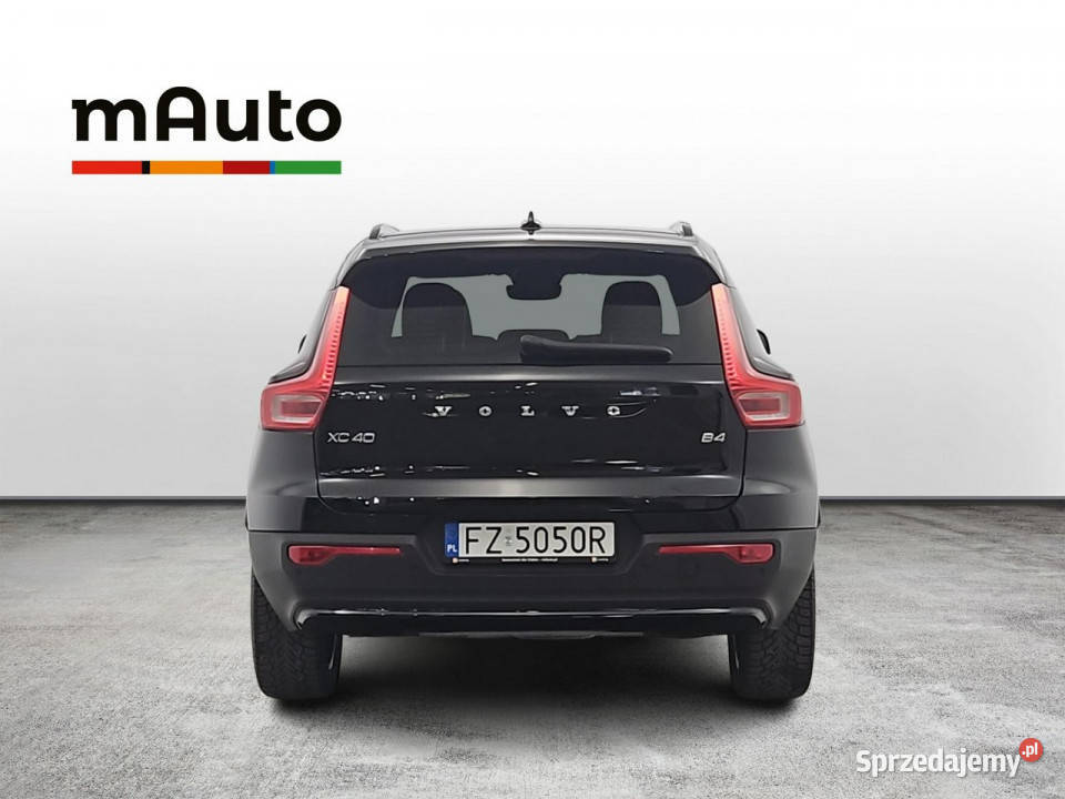 Volvo XC 40 B4 Plus Dark aut Z Polskiego Salonu XC 40 Warszawa