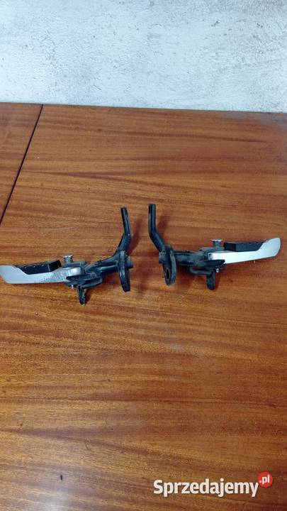 Podnóżki pasażera SYM 250 skuter Łubno