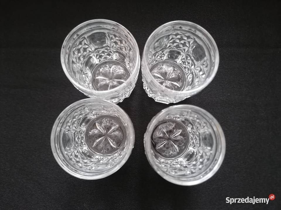 Zestaw 4 szklanych głęboko szlifowanychGrubsze Szklanki i kufle Łódź