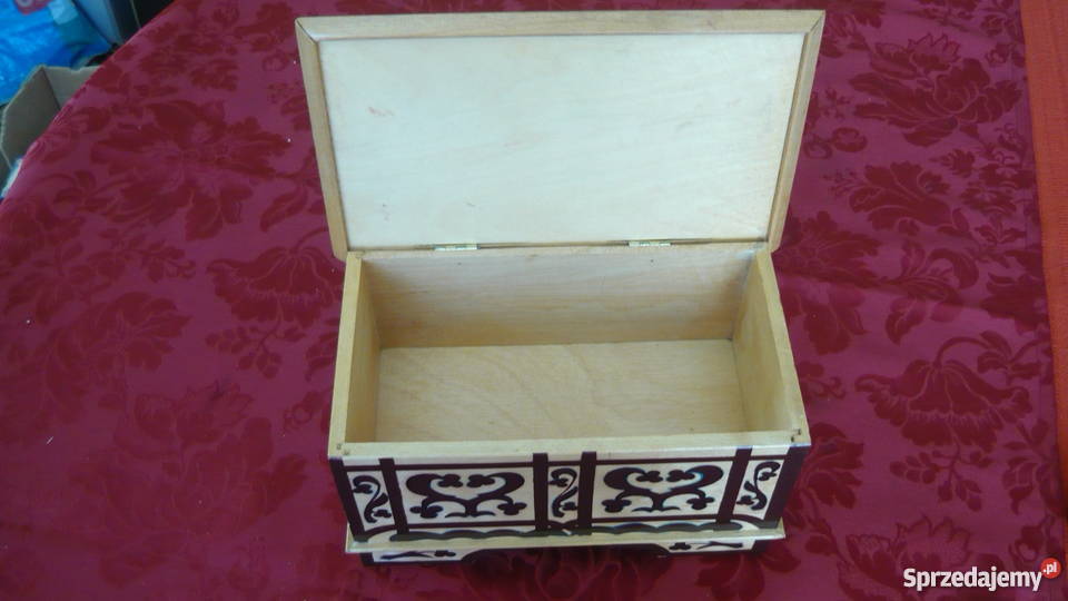 Skrzyneczka drewniana sprzedam