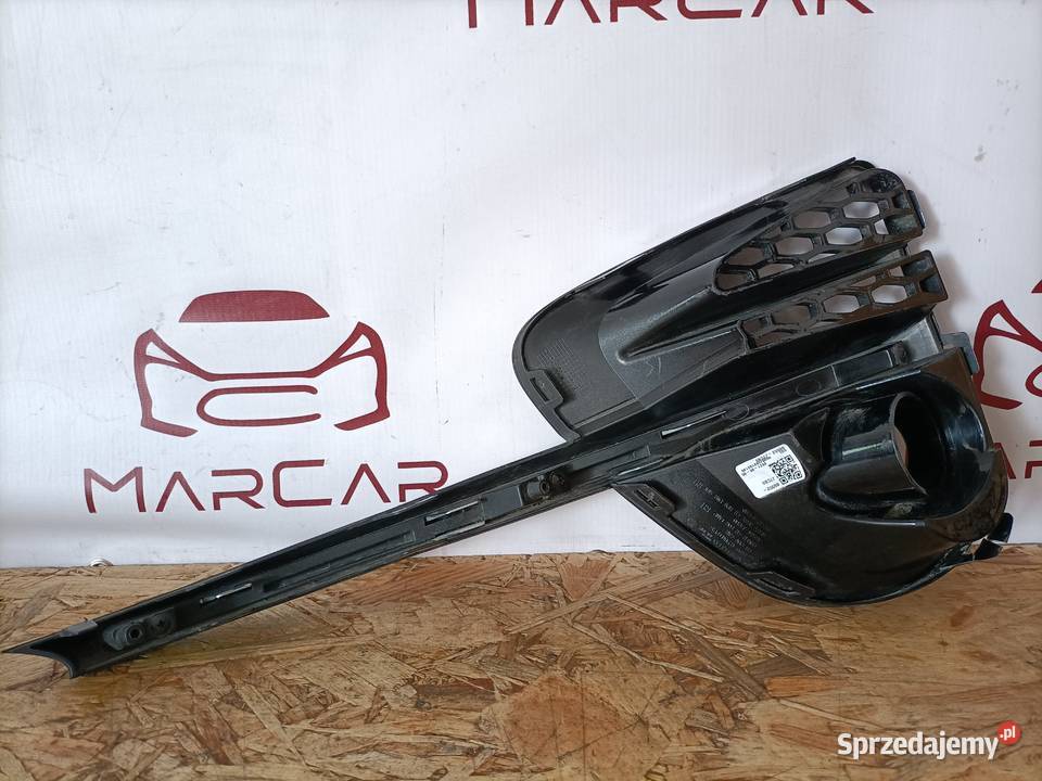 KIA XCEED 19 KRATKA RAMKA HALOGENU PRAWY PRZÓD Atrapy wielkopolskie Pleszew