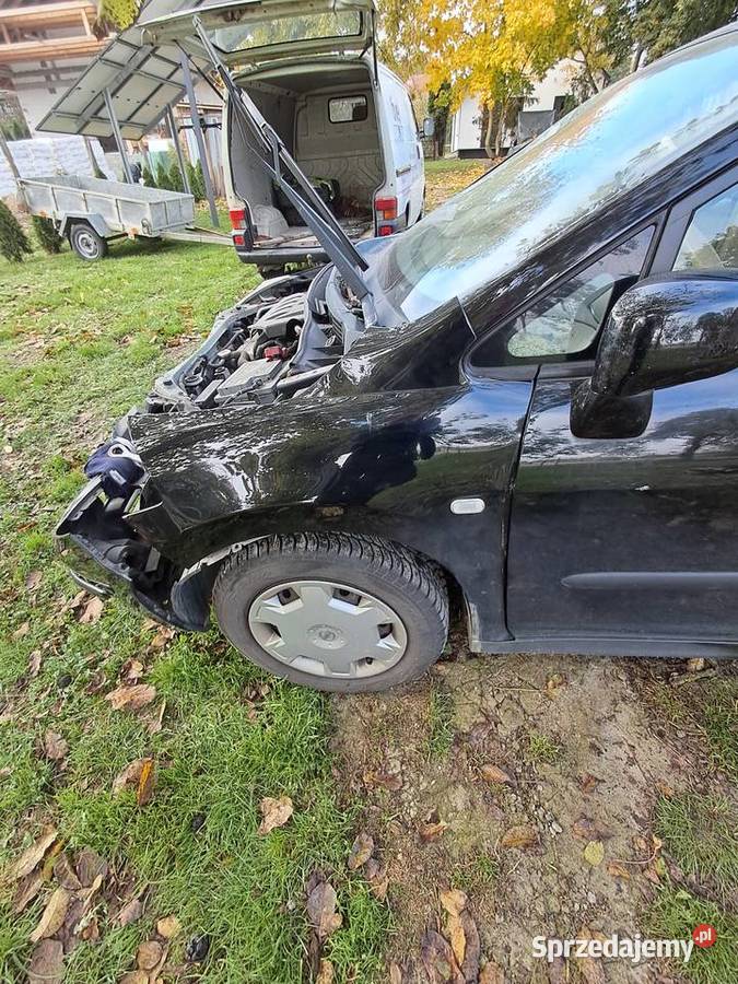nissan tiida 16 2007r silnik 146 Kurów