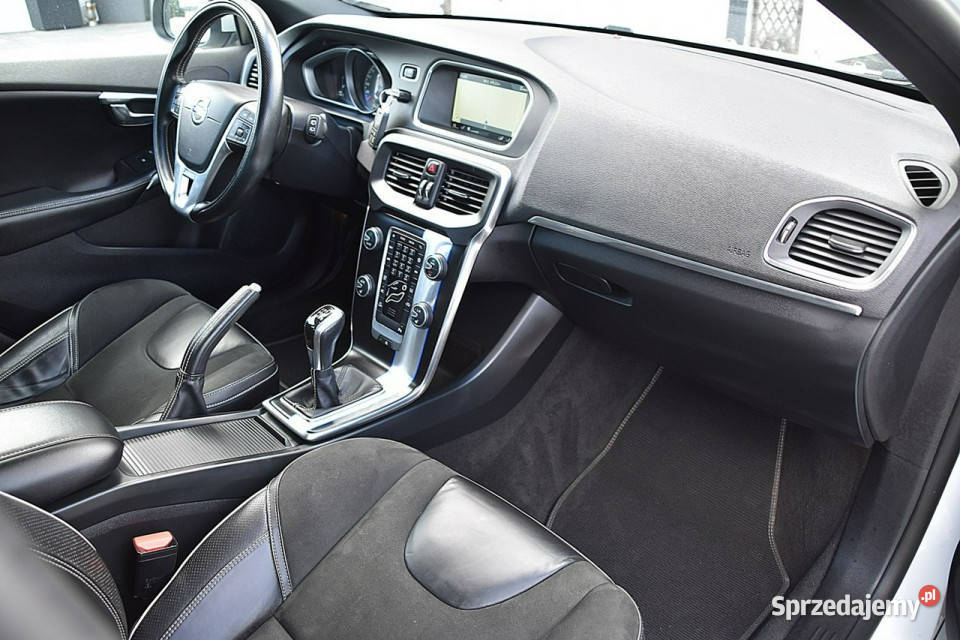 Volvo V40 V40 20D2 120 RDesign Alcantara Led gniazdo USB mazowieckie Nowe Kucice