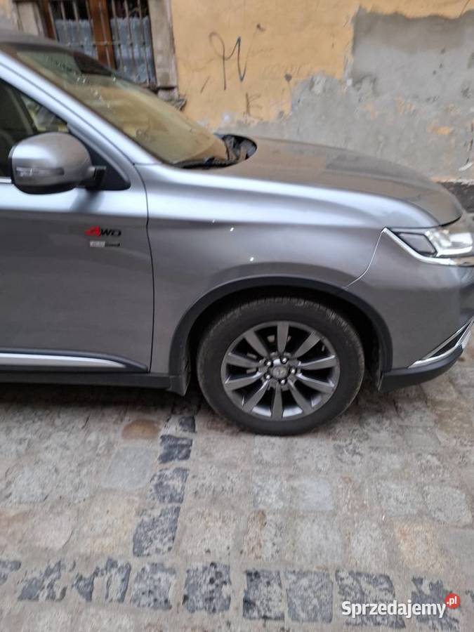 Outlander 3 sprzedam centralny zamek Kamienna Góra