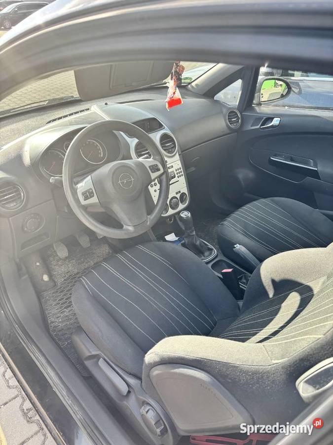 Opel Corsa 2009 manualna wielkopolskie Skórzewo