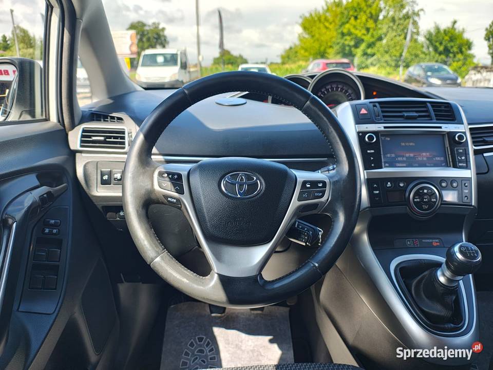 Toyota Verso 7Oosobowa 16Diesel Zadbana wspomaganie kierownicy Zarszyn