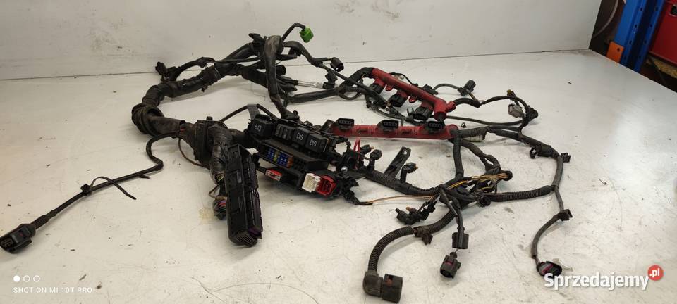 WIĄZKA SILNIKA AUDI A4 B8 A5 8T 32 8K1971072GJ śląskie Przystajń sprzedam
