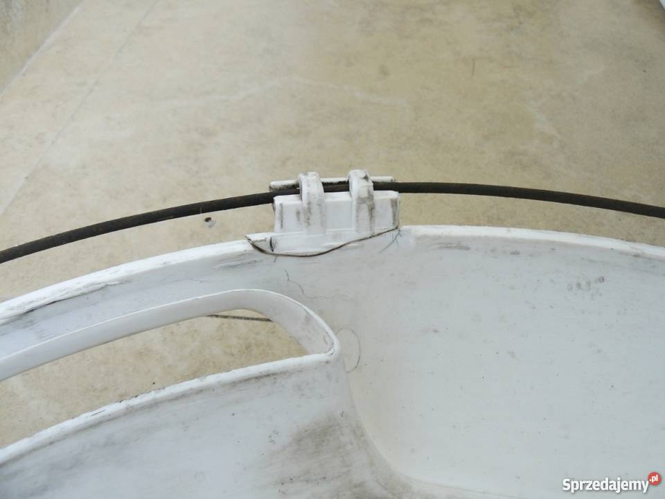 Kołpak 225 Autobus Autokar Biały Plastikowy Piastów