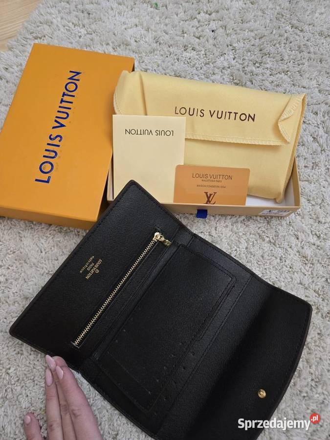Czarny portfel Louis