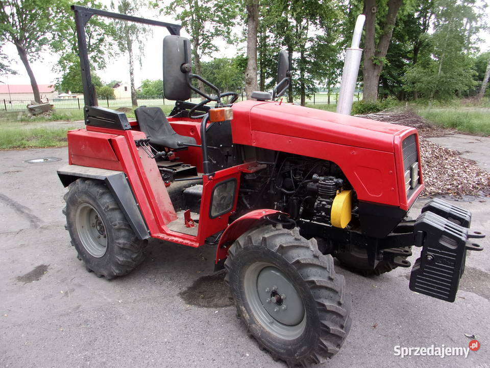 Ciągnik rolniczy Pronar MTZ320 dostępny w Opoczno