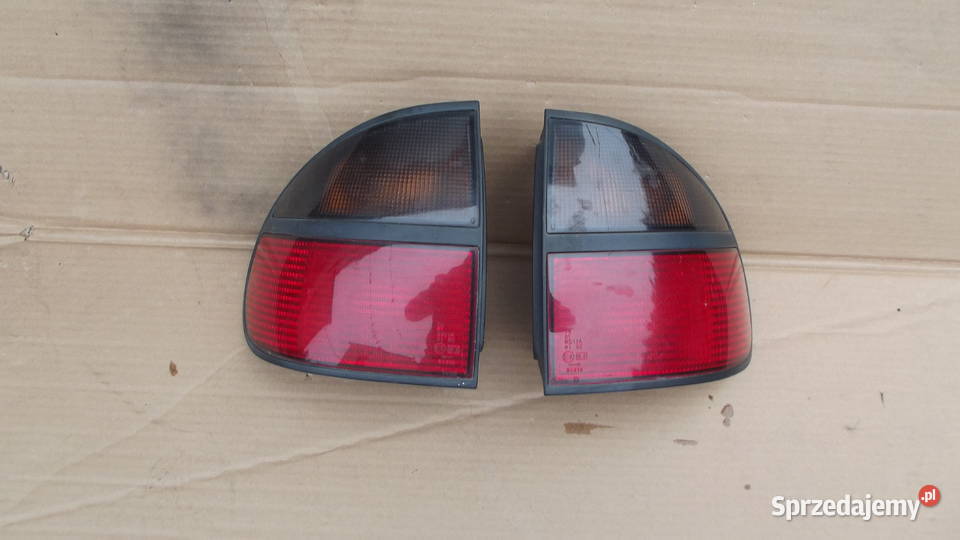 Renault Laguna 1995r Lampy tylne wielkopolskie Poznań